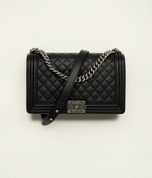Chanel Le boy 25CM
