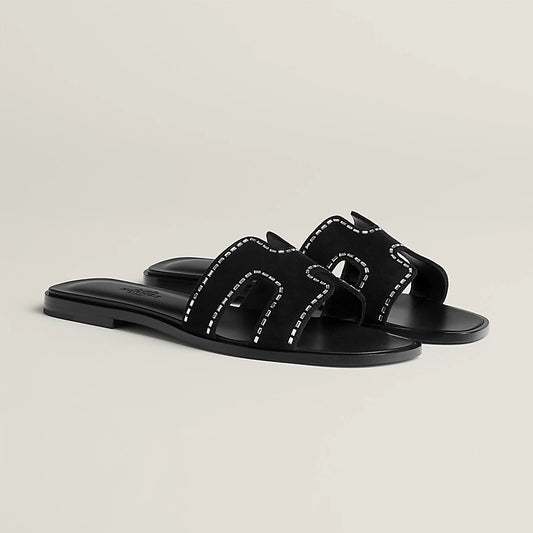 Hermes oran sandal black with diamond finishing